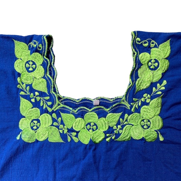 Vintage Mexican Hand Embroidered Blouse - Picture 4 of 4